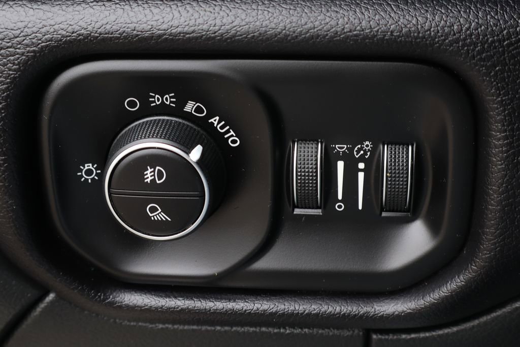 Used 2021 RAM 2500 Laramie w/ Night Edition AWD/4WD image 23