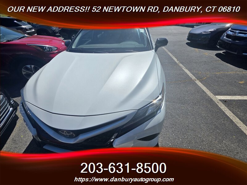Used 2019 Toyota Camry XSE FWD image 2