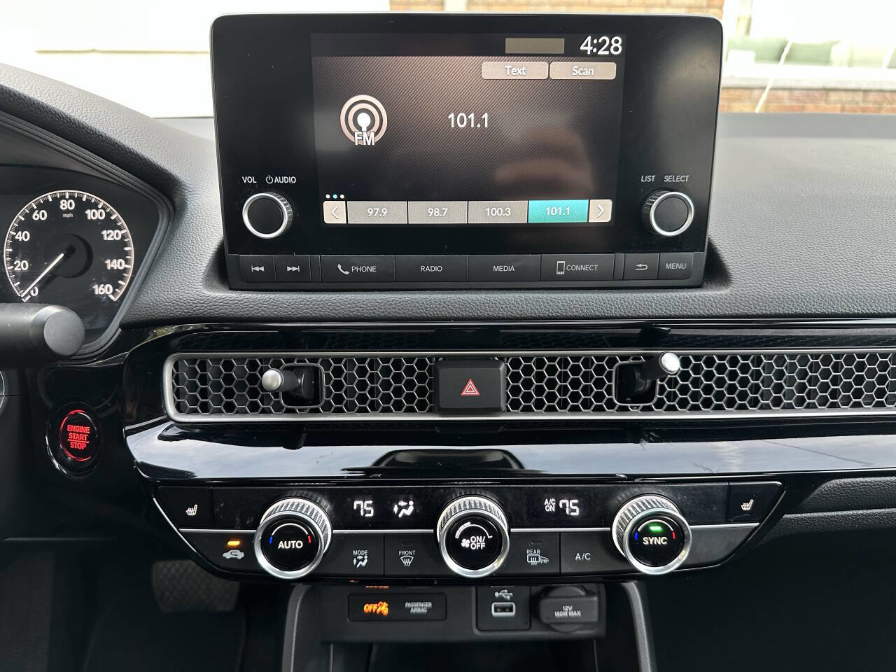 Used 2022 Honda Civic EX image 17