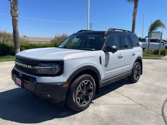 New 2026 Ford Bronco Sport Outer Banks w/ Outer Banks Tech Package+ AWD/4WD image 1