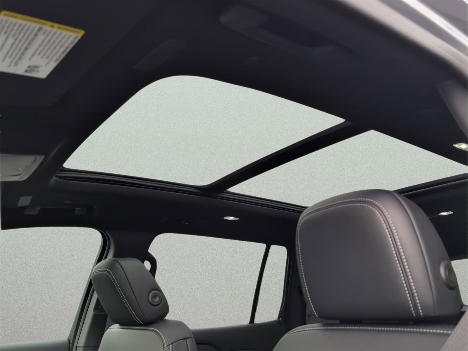 New 2026 Chevrolet Traverse LT w/ Sun and Wheel Package image 32