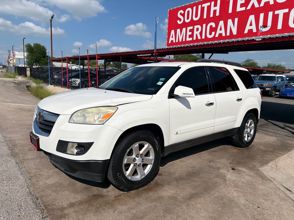 Used 2008 Saturn Outlook XR w/ Advanced Audio Package FWD image 7