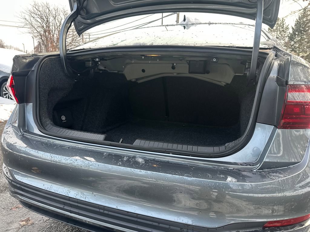 Certified 2023 Volkswagen Jetta Sport image 15