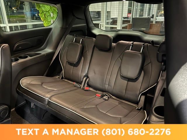 New 2026 Chrysler Pacifica Limited w/ S Appearance Package FWD image 24