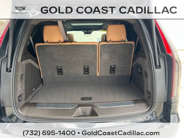 Certified 2022 Cadillac Escalade Premium Luxury AWD/4WD image 14