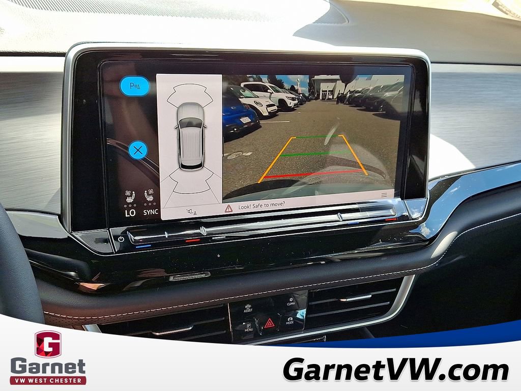 New 2026 Volkswagen Atlas Cross Sport SE image 9