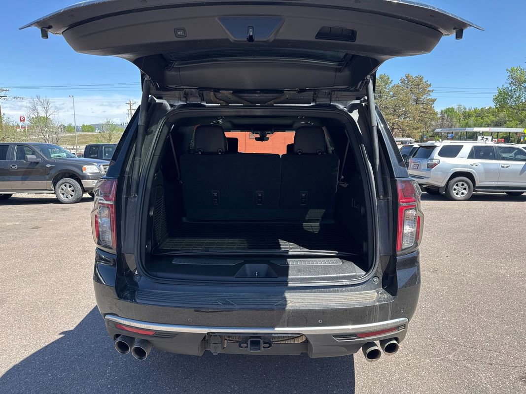 Used 2021 Chevrolet Suburban High Country image 16