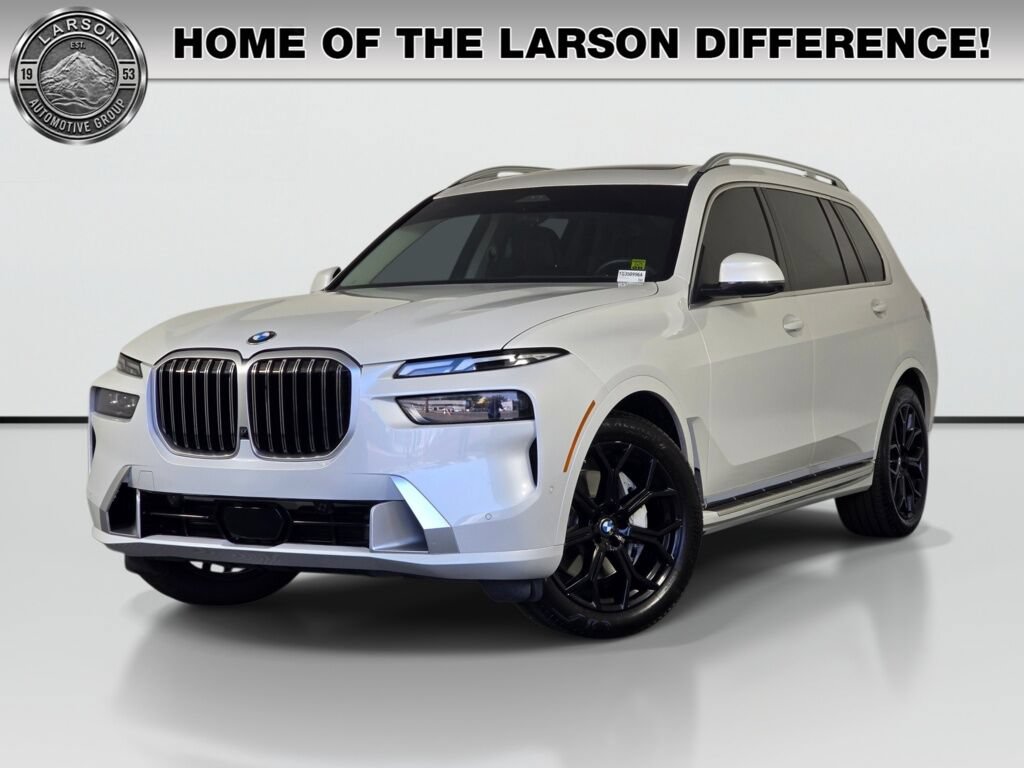 Used 2024 BMW X7 xDrive40i w/ Premium Package AWD/4WD image 1