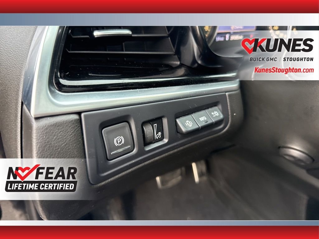 Used 2024 Cadillac XT6 Sport image 24