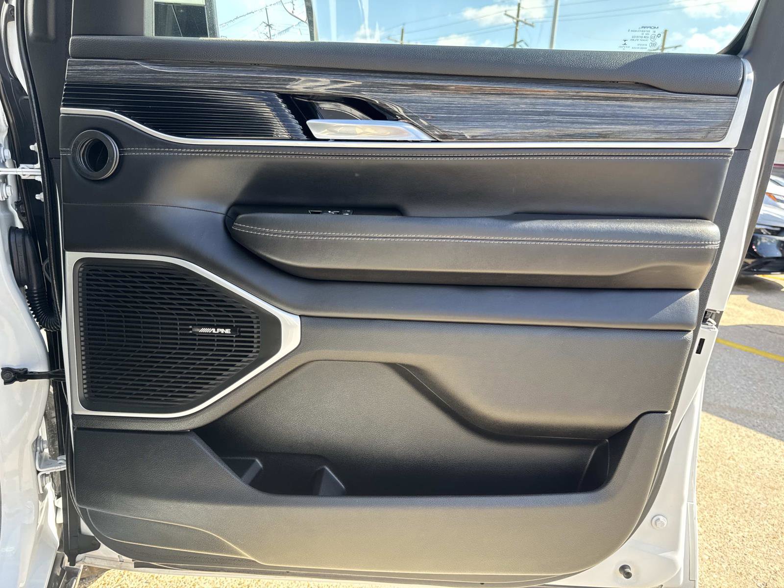 Used 2022 Jeep Wagoneer Series III image 13