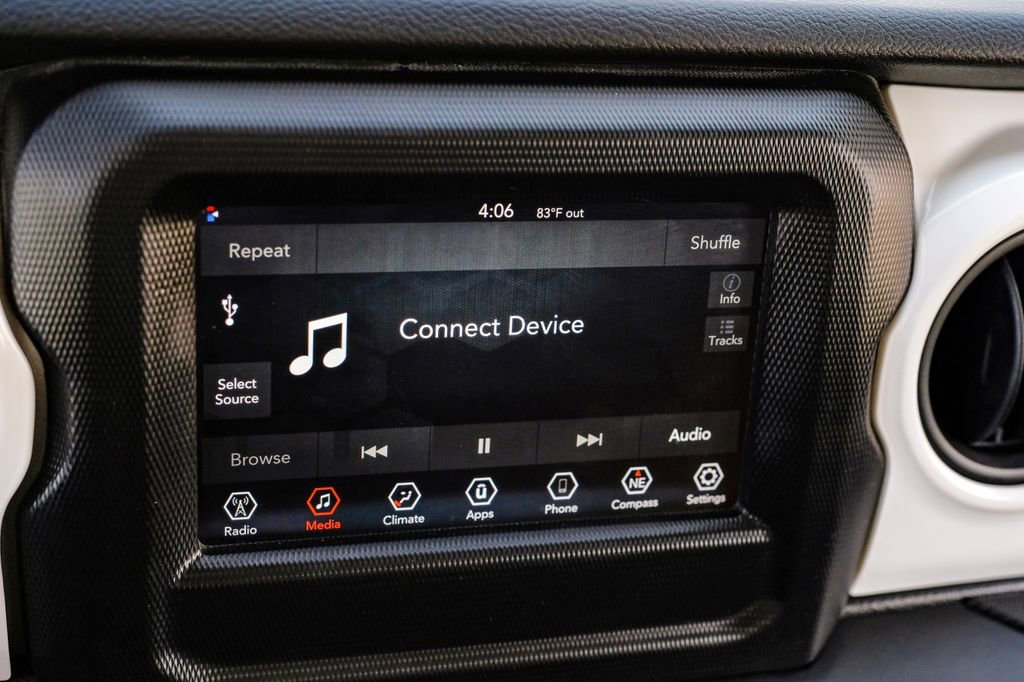 Used 2023 Jeep Gladiator Sport image 32