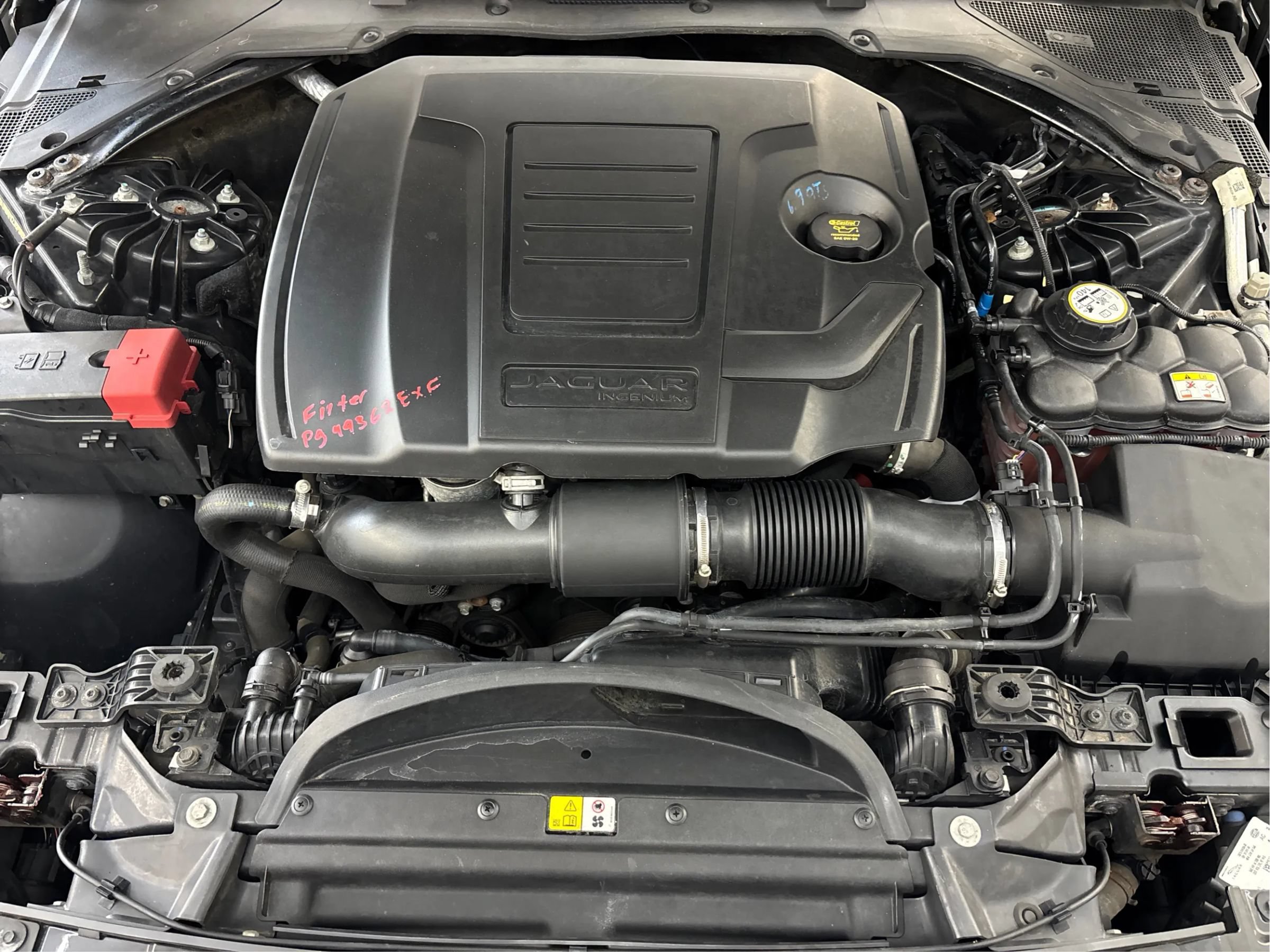 Used 2018 Jaguar XE Prestige AWD/4WD image 29