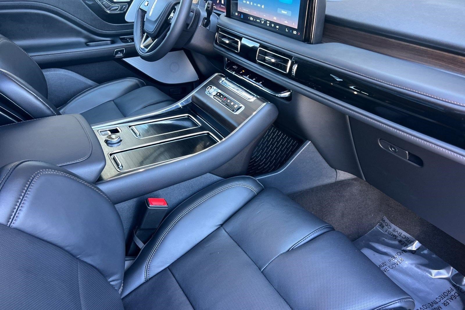 Used 2026 Lincoln Aviator Reserve AWD/4WD image 33