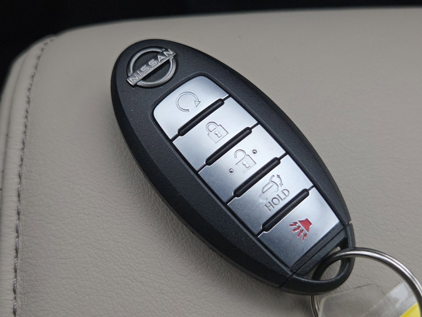 Used 2023 Nissan Armada Platinum image 37