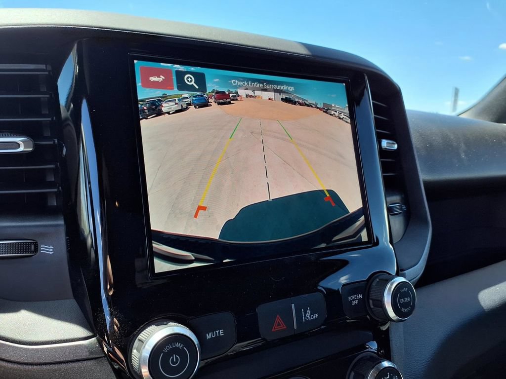 New 2026 RAM 1500 Express AWD/4WD image 19