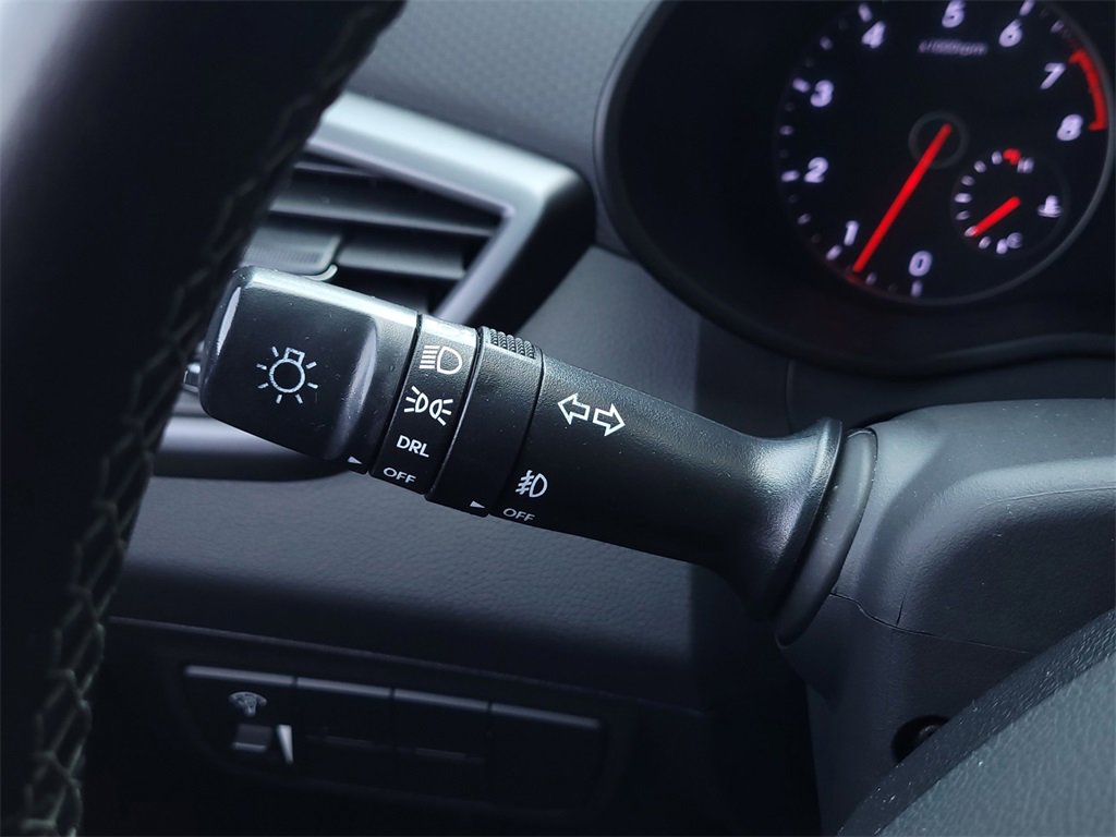 Used 2016 Hyundai Veloster Turbo image 21