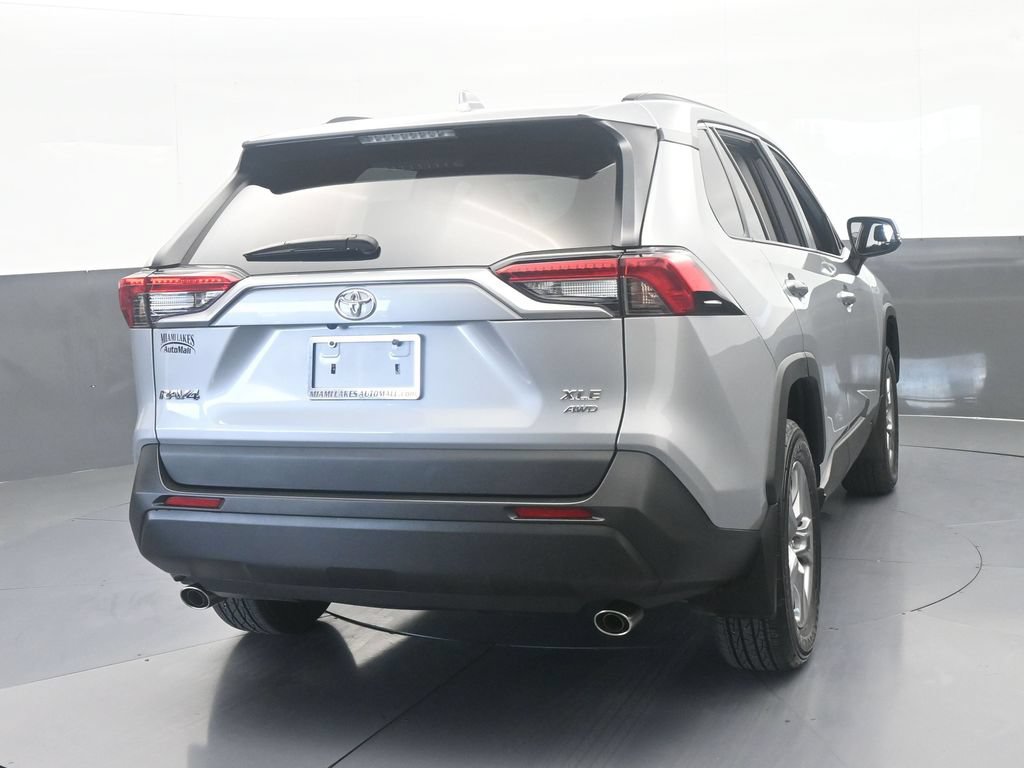 Used 2025 Toyota RAV4 XLE AWD/4WD image 5