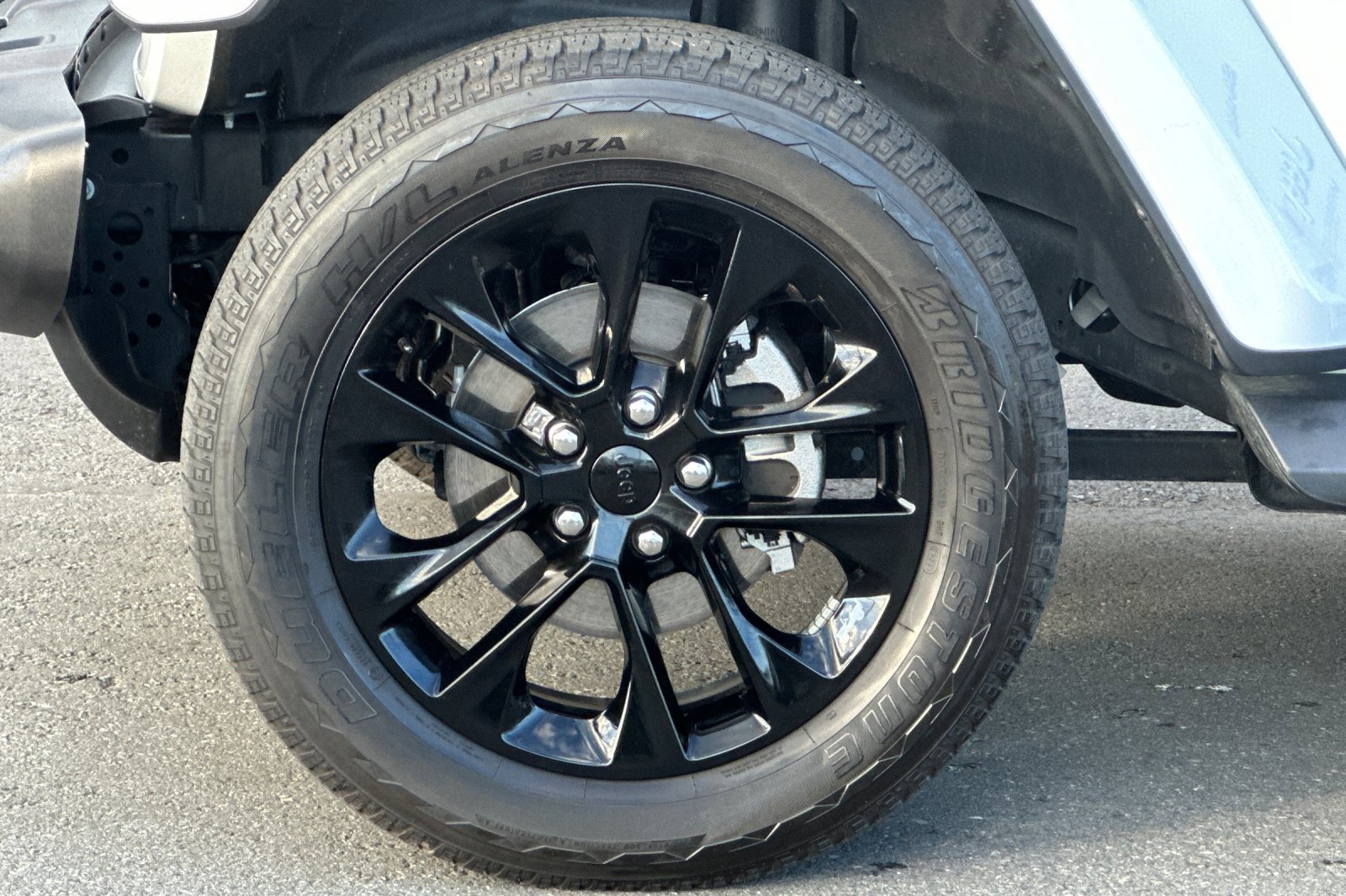 Used 2021 Jeep Wrangler Unlimited Sahara w/ Cold Weather Group image 11