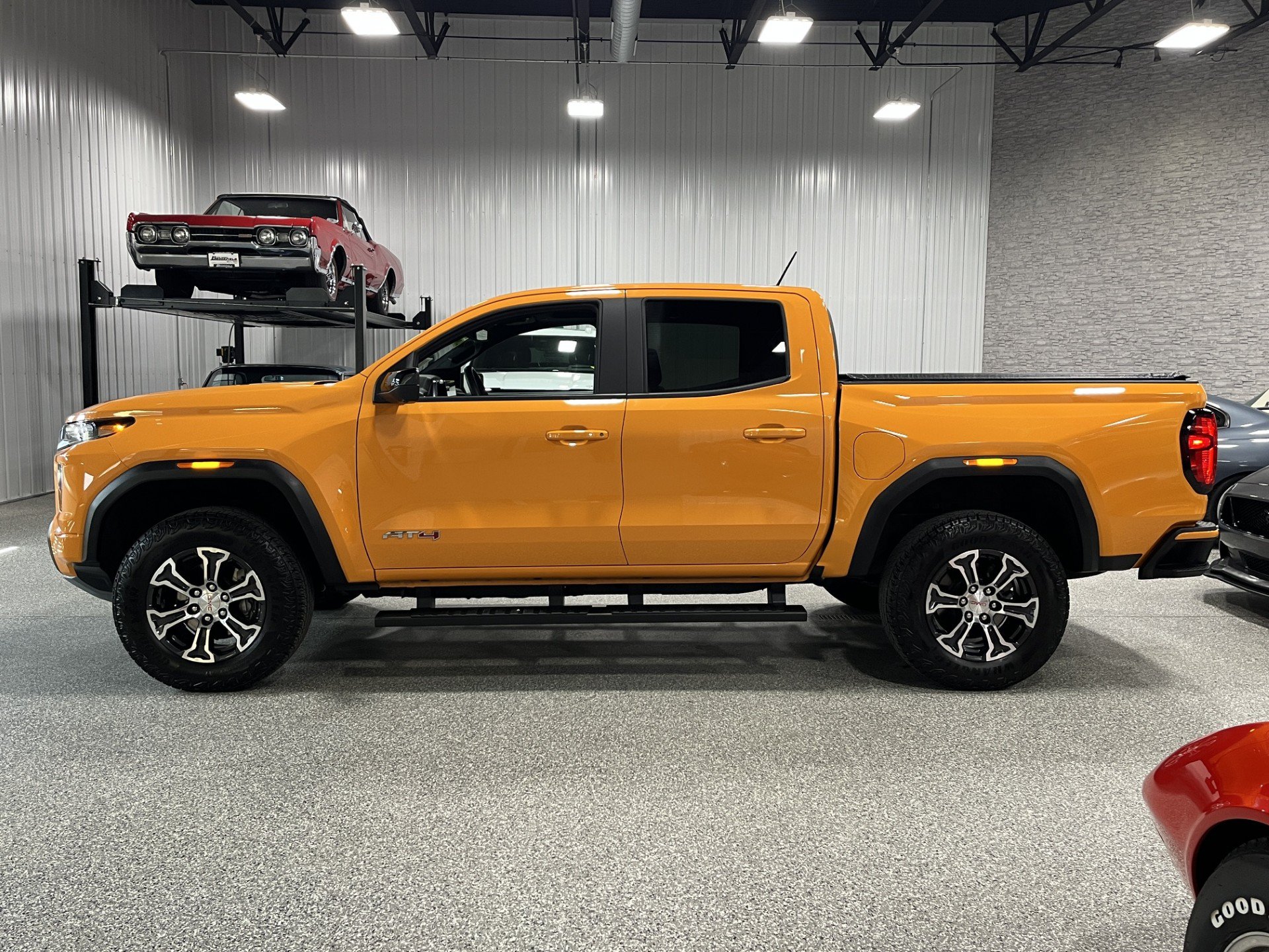 Certified 2025 GMC Canyon AT4 w/ Technology Plus Package AWD/4WD image 2
