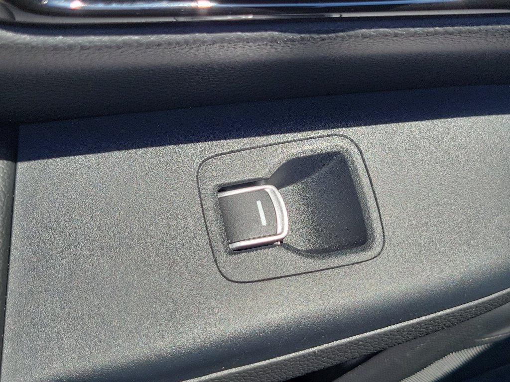 Certified 2025 Honda CR-V EX-L image 17