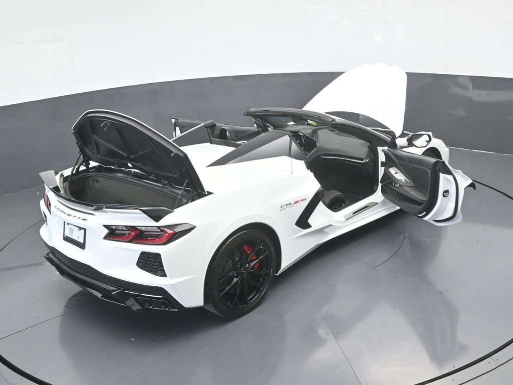 Used 2024 Chevrolet Corvette Stingray Convertible w/ Z51 Performance Package image 64