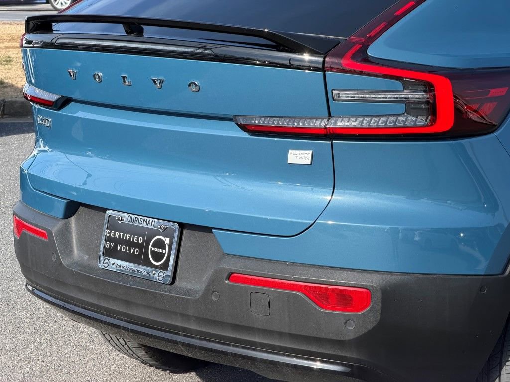 Certified 2023 Volvo C40 P8 Recharge Plus w/ Protection Package Premier image 12