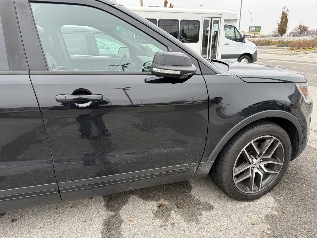 Used 2016 Ford Explorer Sport w/ Equipment Group 401A image 11