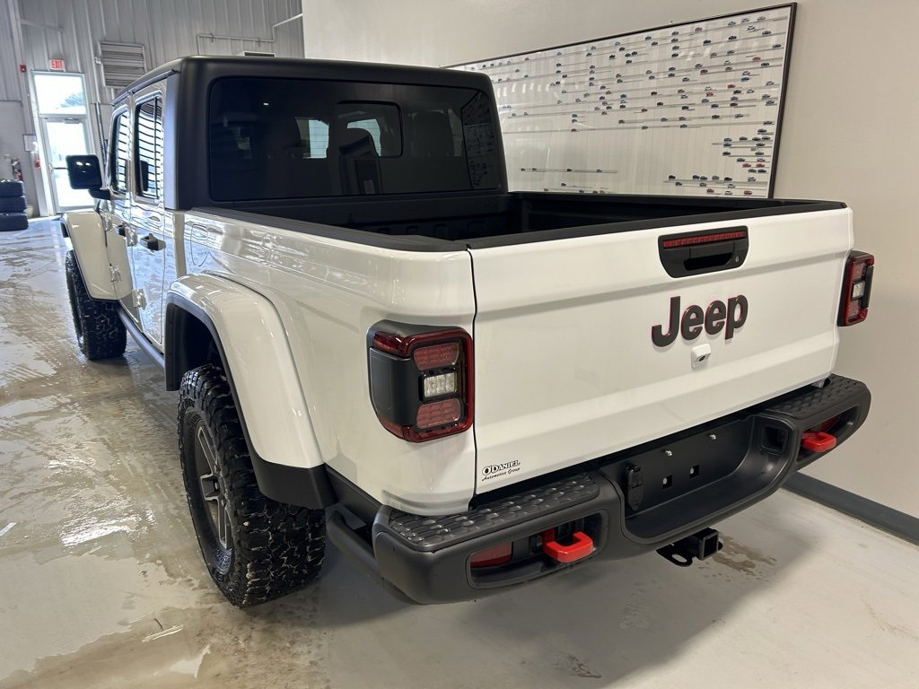 New 2025 Jeep Gladiator Rubicon w/ Convenience Group image 24