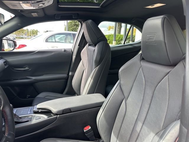 Used 2019 Lexus UX 200 F Sport w/ F Sport Premium Package image 16