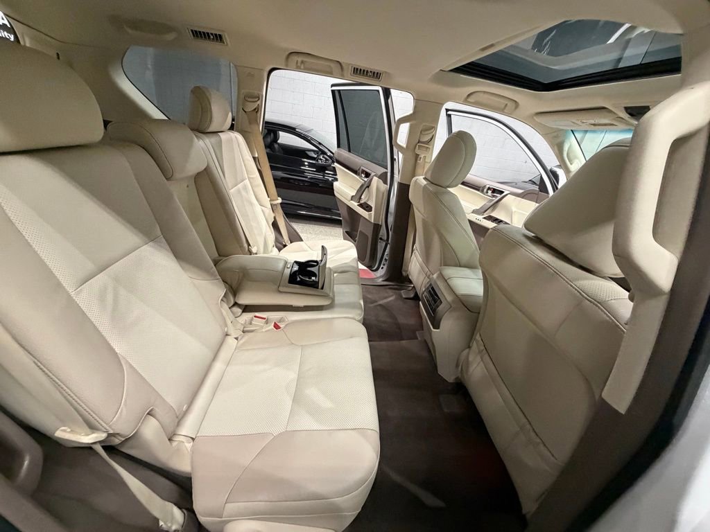 Used 2015 Lexus GX 460 w/ Premium Package image 27