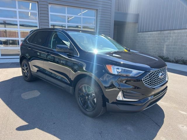 Used 2023 Ford Edge SEL w/ Convenience Package AWD/4WD image 3