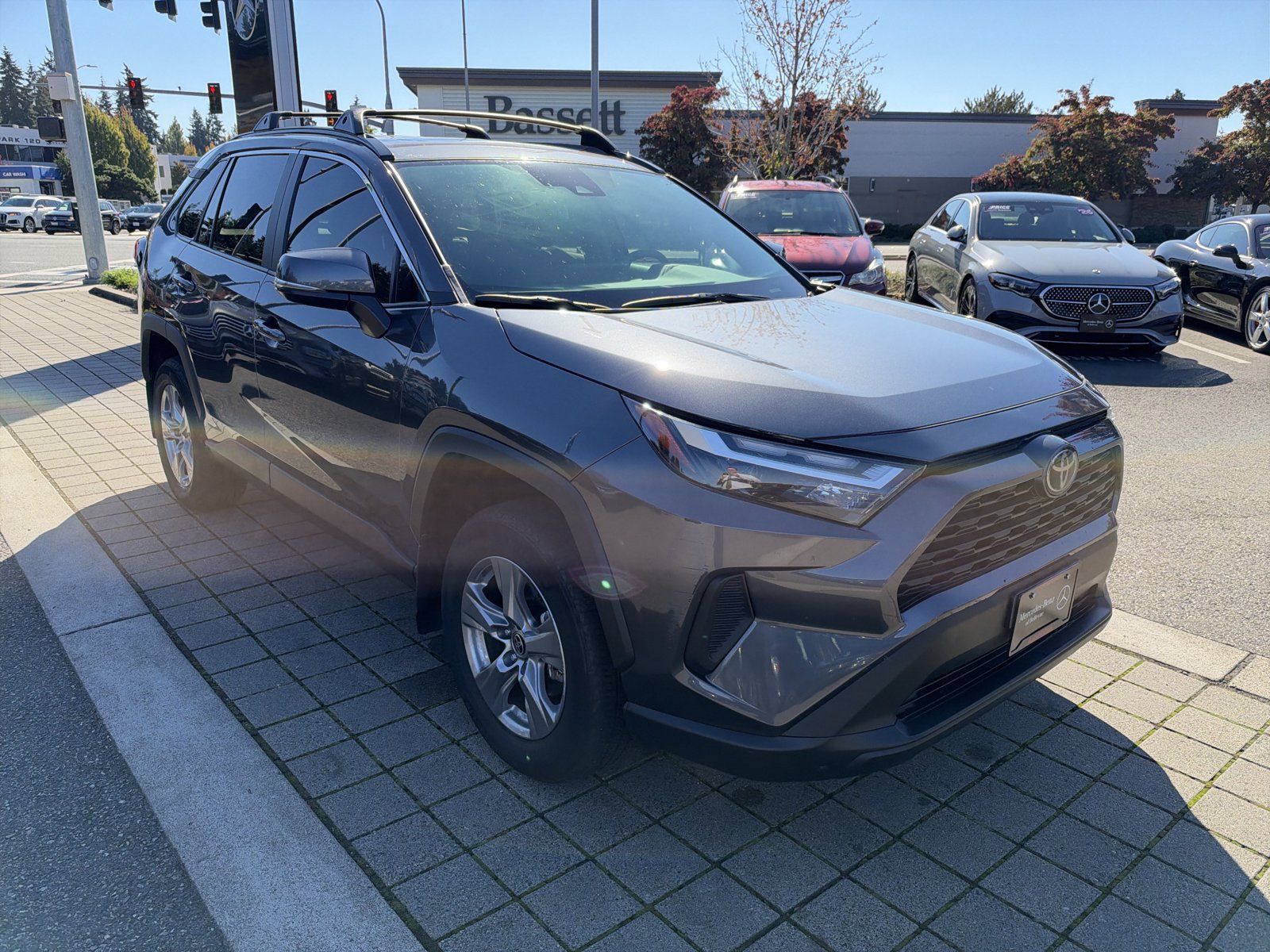 Used 2024 Toyota RAV4 XLE w/ Convenience Package AWD/4WD image 3