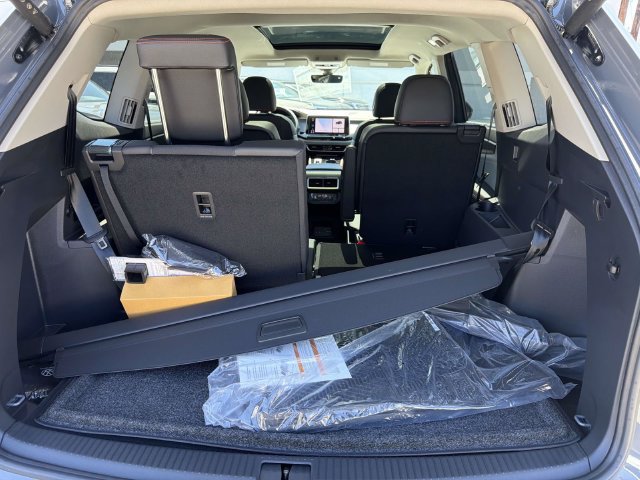 New 2026 Volkswagen Atlas Peak Edition AWD/4WD image 5