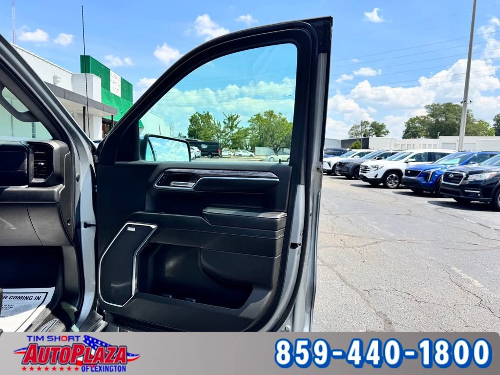 Used 2023 Chevrolet Silverado 1500 LTZ AWD/4WD image 50