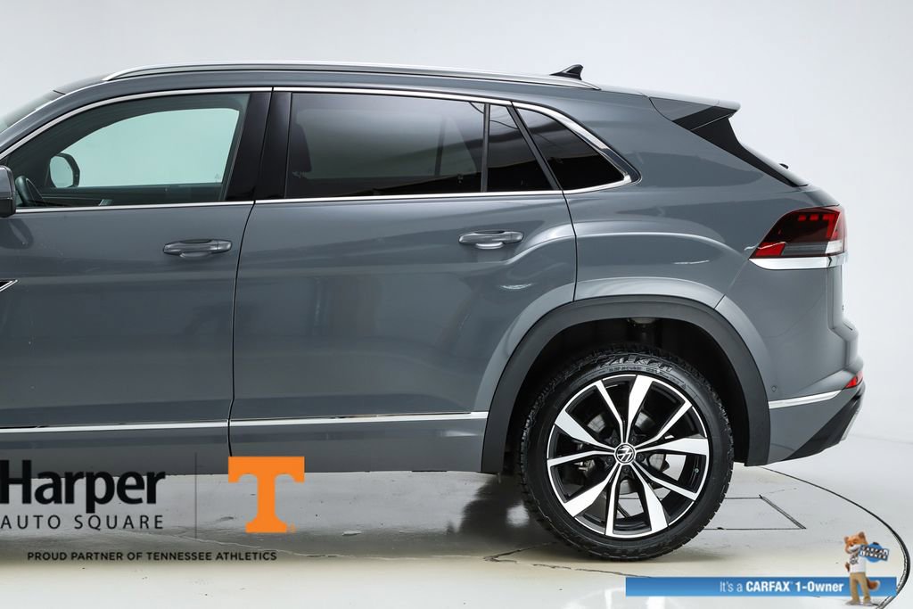 Used 2024 Volkswagen Atlas Cross Sport SEL Premium R-Line image 43