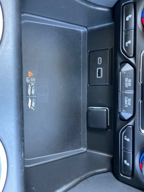 Used 2022 Chevrolet Suburban RST w/ Sport Performance Package AWD/4WD image 36