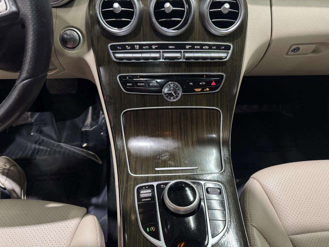 Used 2018 Mercedes-Benz C 300 Sedan image 23