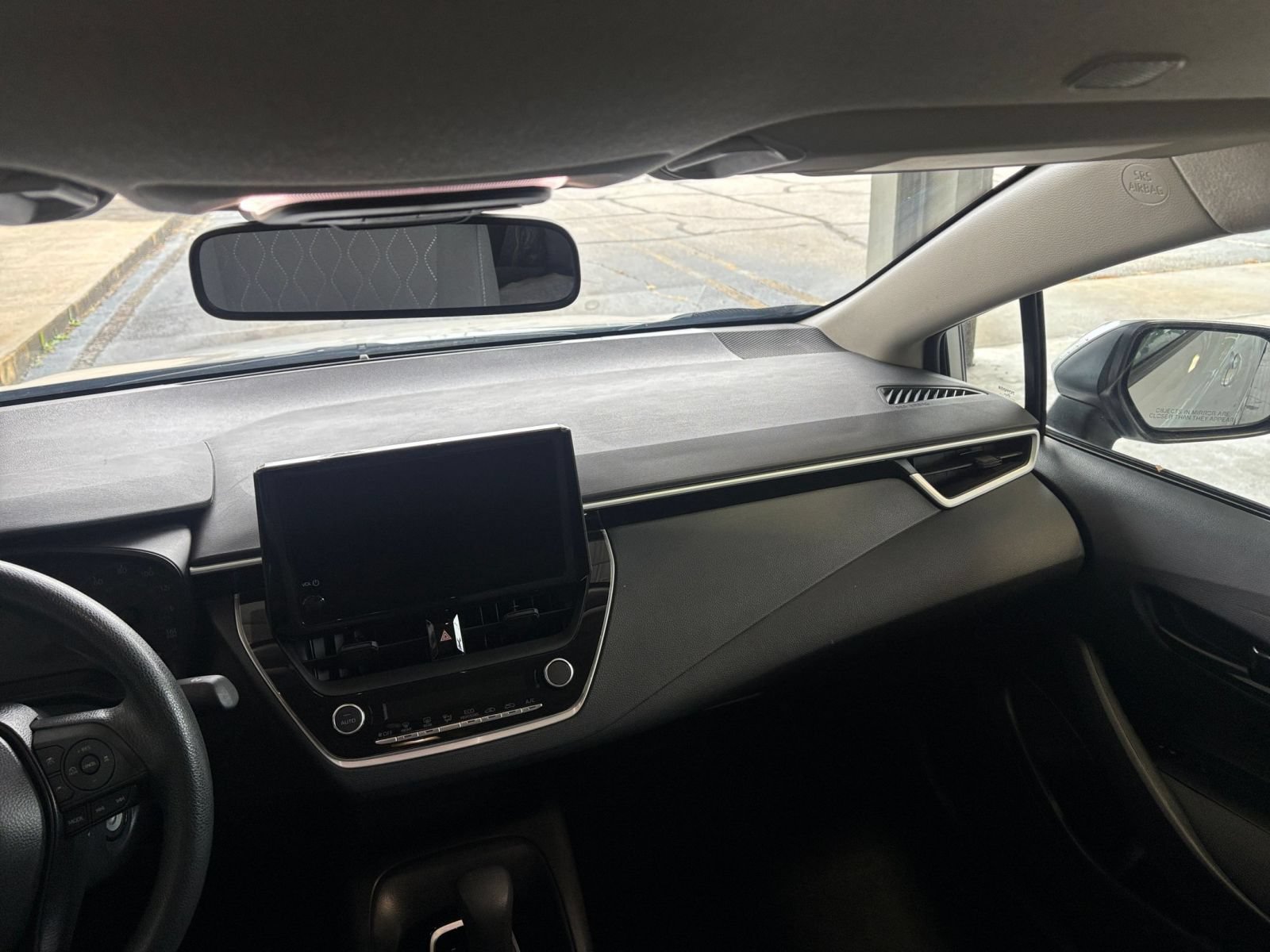 Used 2025 Toyota Corolla LE FWD image 33