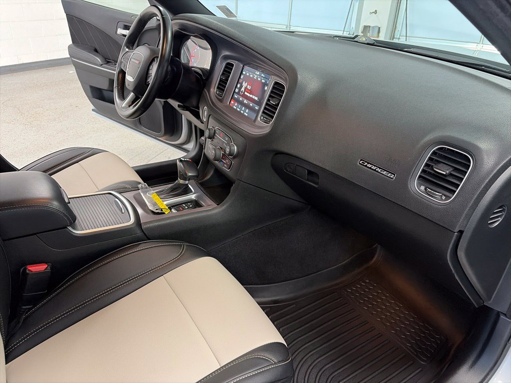 Certified 2023 Dodge Charger SXT RWD image 15