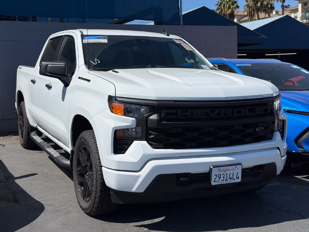 Used 2026 Chevrolet Silverado 1500 Custom w/ Turbomax Blackout Package AWD/4WD image 2