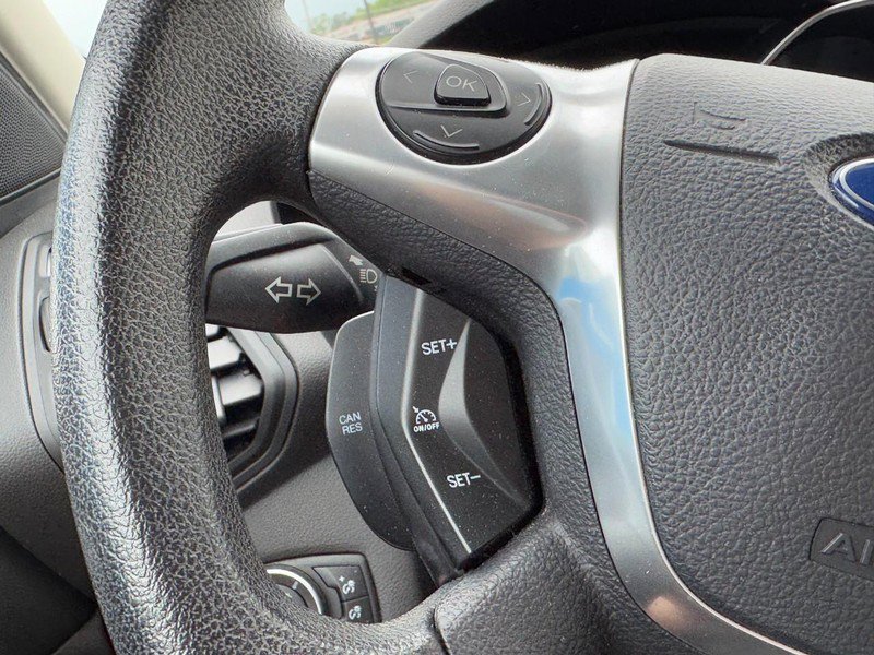 Used 2016 Ford Escape SE w/ Equipment Group 201A FWD image 16