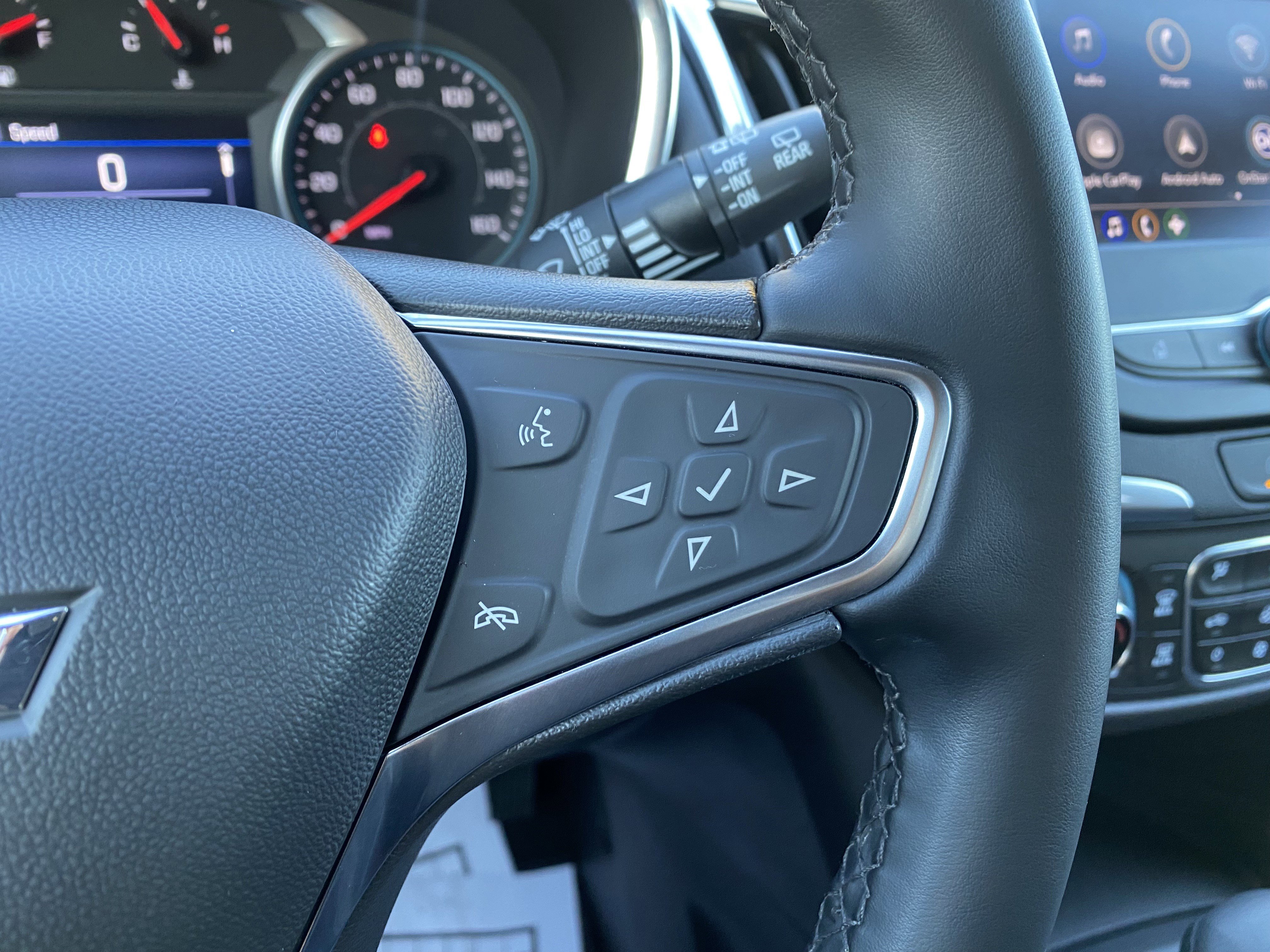 Used 2024 Chevrolet Equinox LT image 20