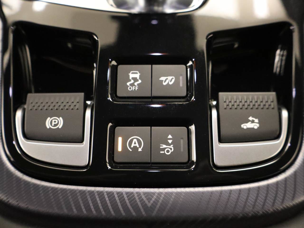 Used 2023 Jaguar F-TYPE R-Dynamic AWD/4WD image 11