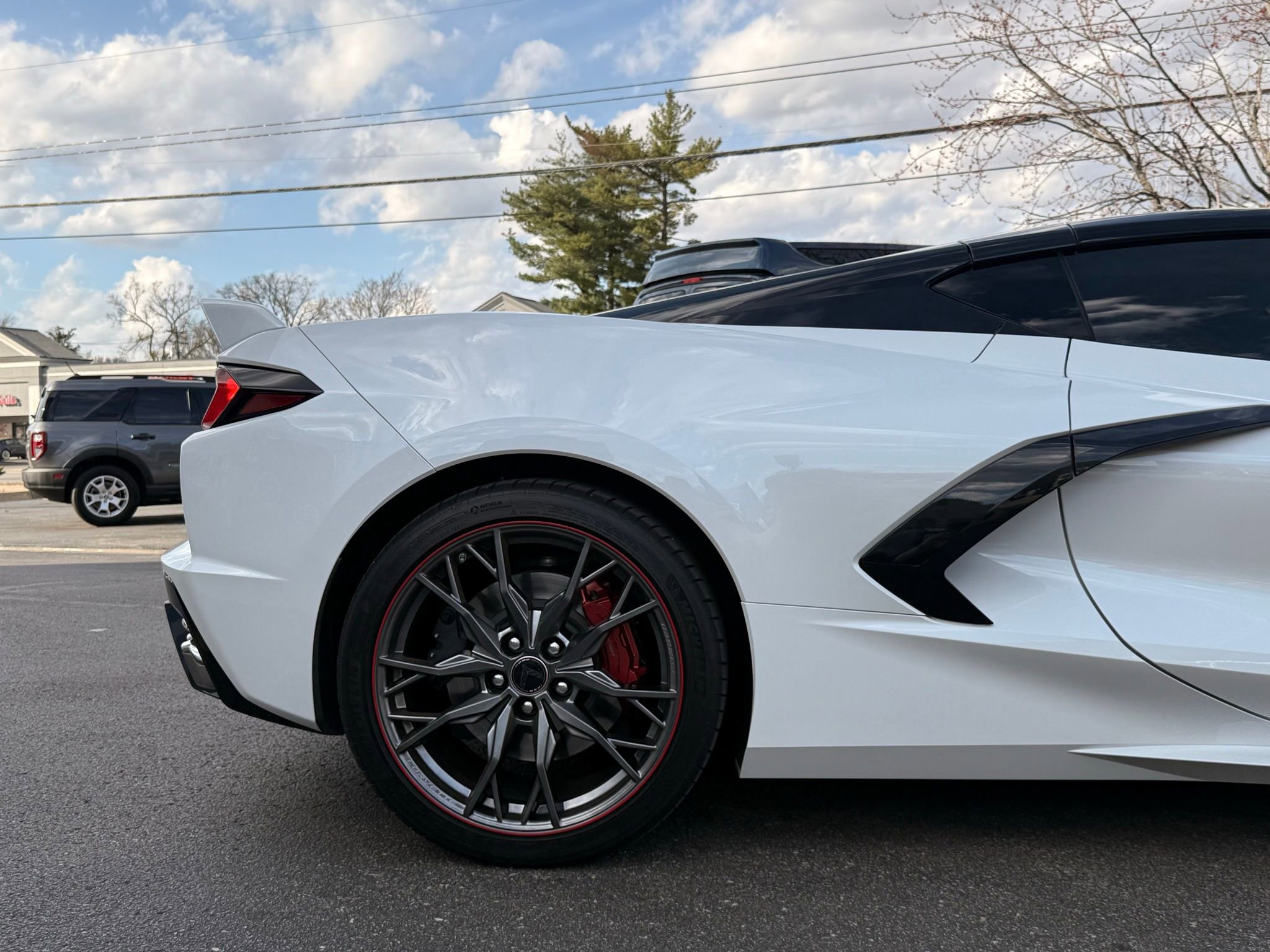 Used 2023 Chevrolet Corvette Stingray w/ Z51 Performance Package image 14