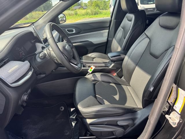 Certified 2024 Jeep Compass Latitude AWD/4WD image 22
