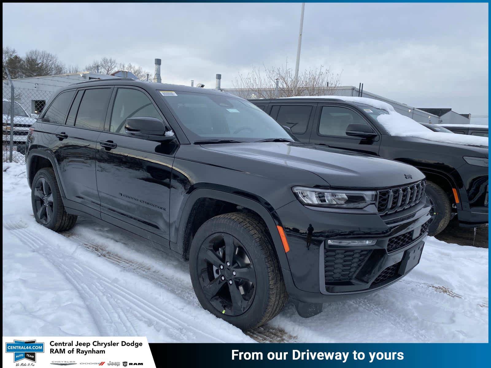 New 2026 Jeep Grand Cherokee Limited w/ Limited Altitude Package