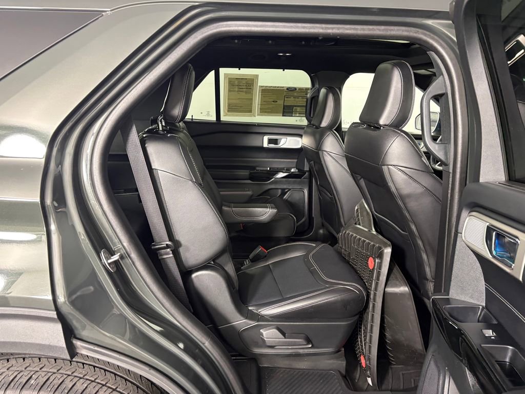 Certified 2024 Ford Explorer ST w/ Equipment Group 401A AWD/4WD image 39