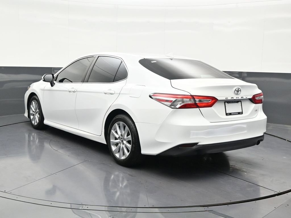 Used 2019 Toyota Camry LE FWD image 3