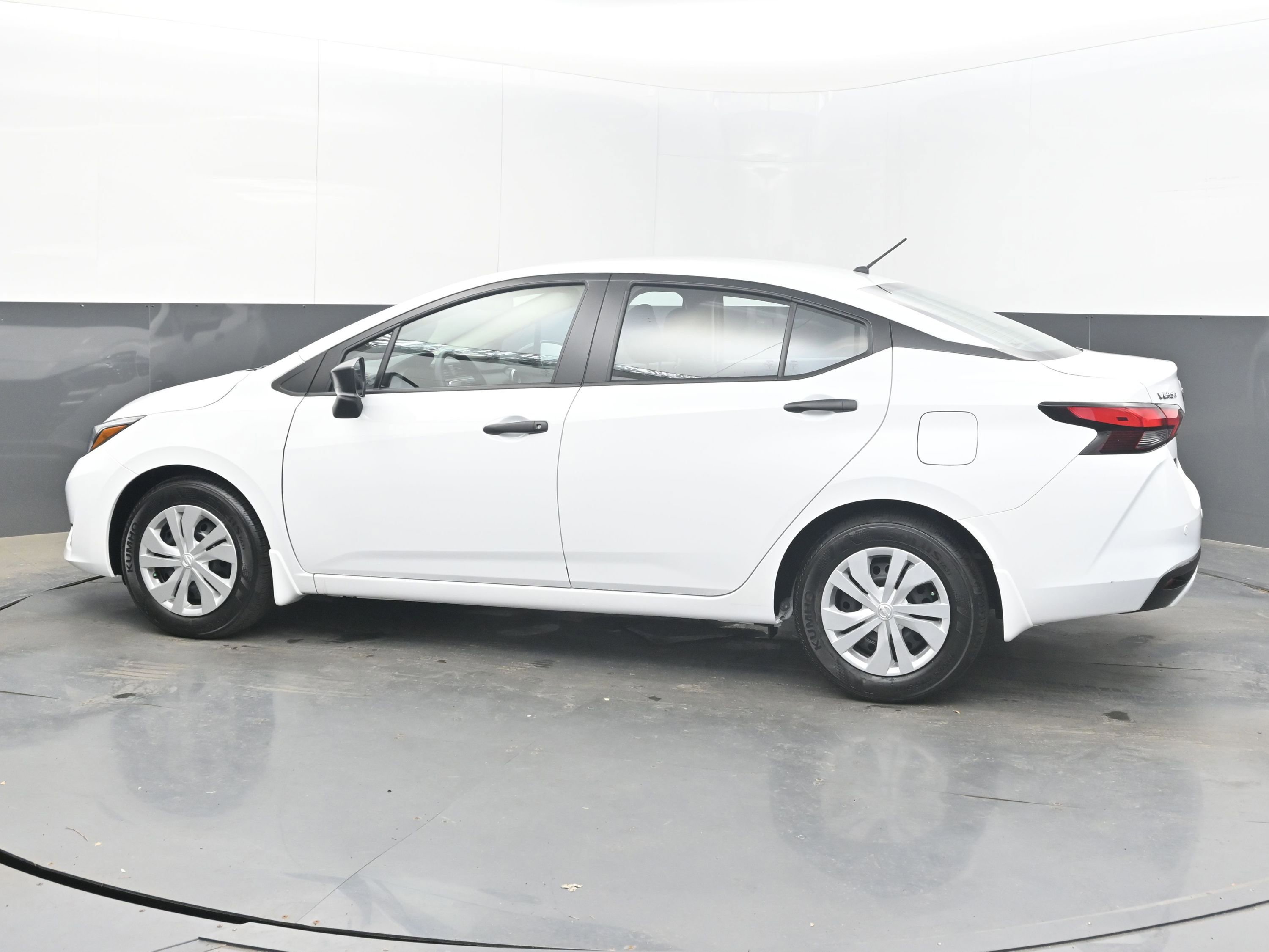 Certified 2025 Nissan Versa S w/ Trunk Package image 5