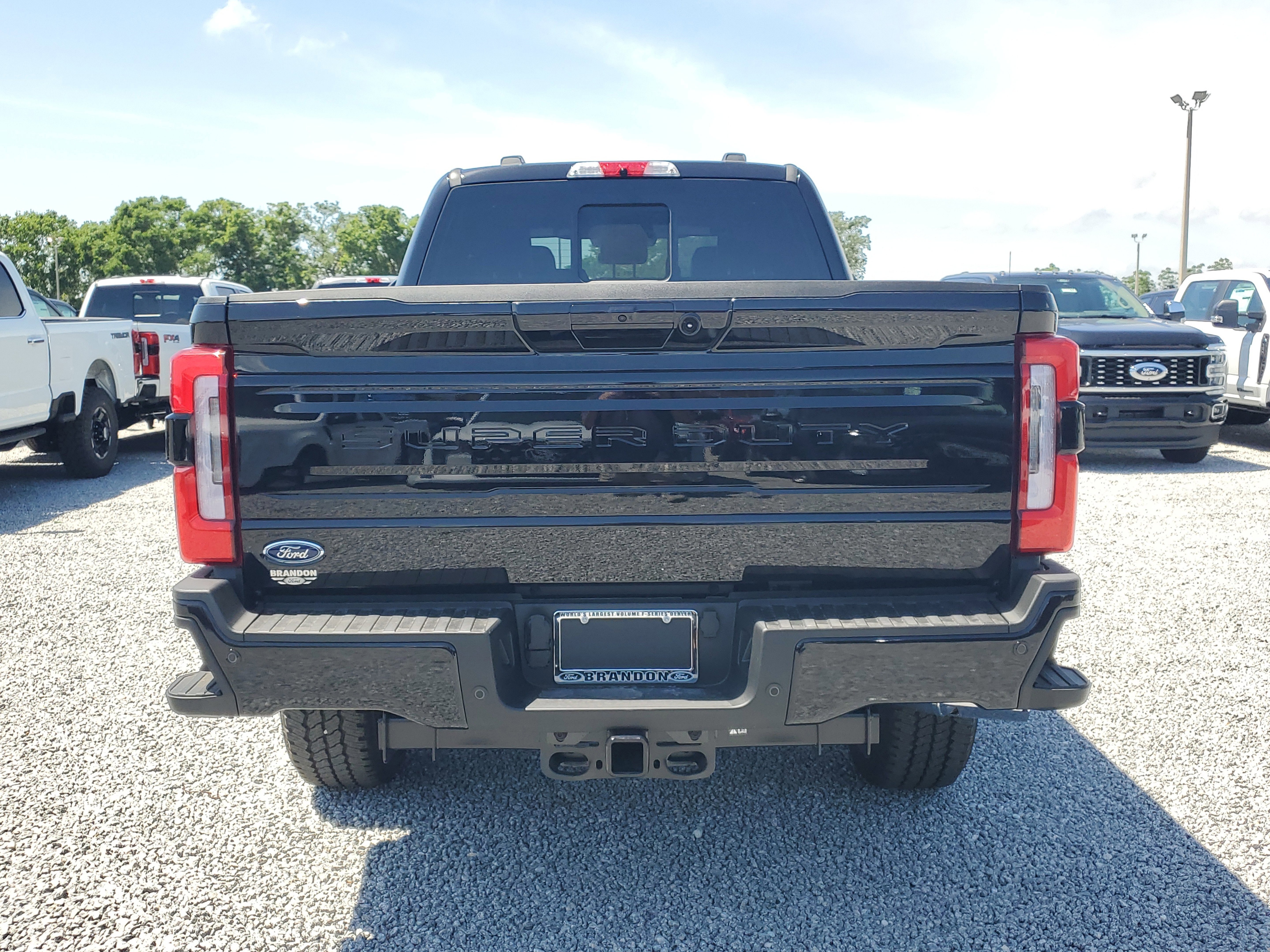 New 2025 Ford F350 Platinum w/ FX4 Off-Road Package image 8